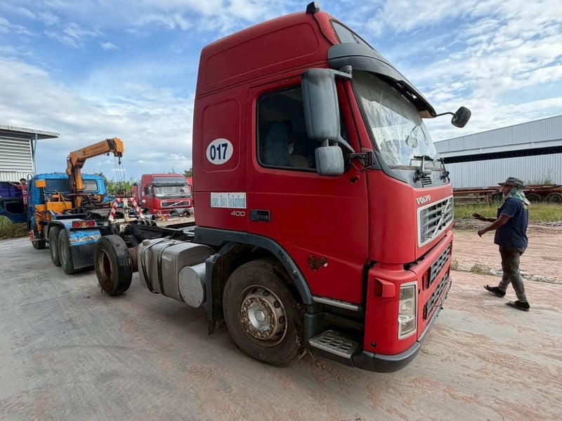 10 ล้อหัวลาก 1 เพลา Vovlo FM400