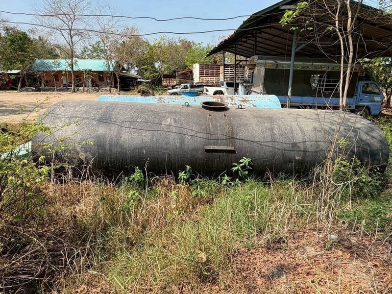 ถังน้ำมันขนาด 14,000 ลิตร