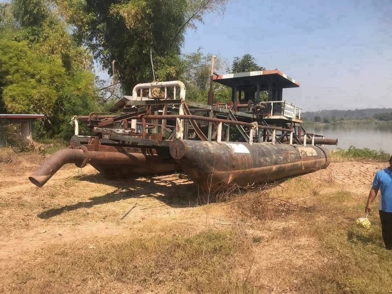 เรือดูดทราย เรือดูดทราย