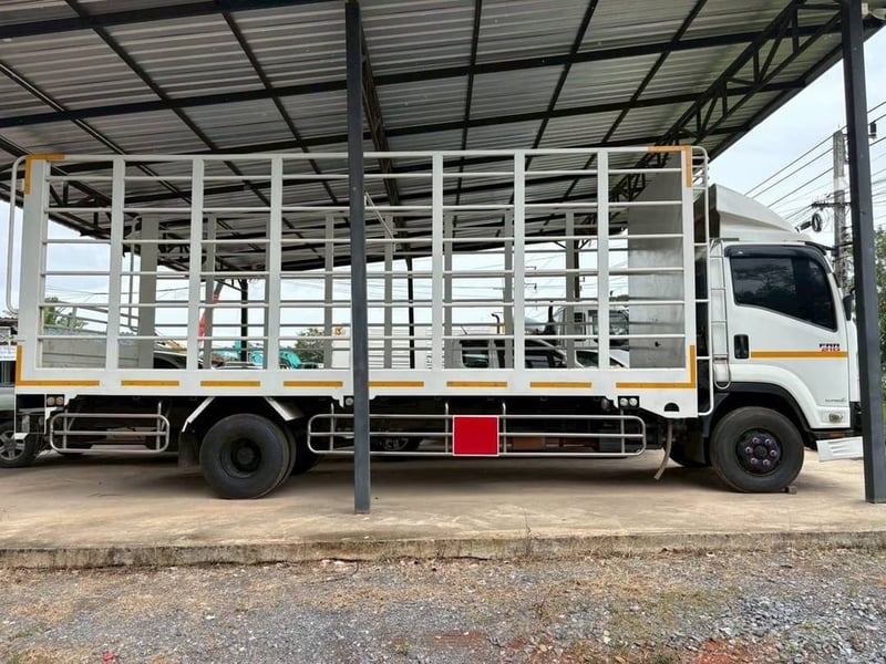 ISUZU Frr รถบรรทุก  กระบะคอกสูงยาว 6.60 เมตร