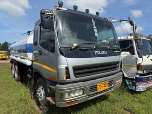 10 ล้อ 2 เพลา บรรจุ 15,000 ลิตร