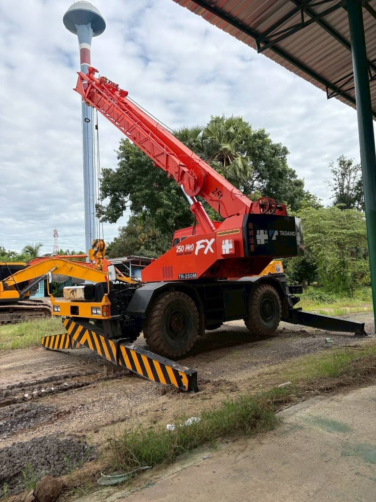 รถเครน 4 ล้อ 25ตันTadano TR250-M4 PRO FX  ROUGH TERRAN