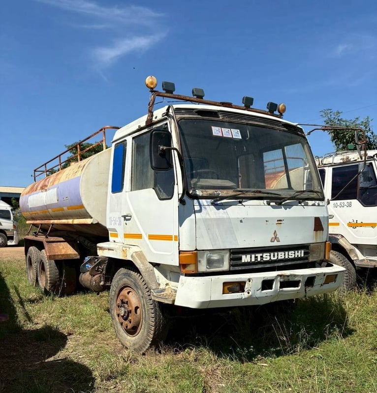 10 ล้อรถน้ำ 2 เพลา 16,000 ลิตร