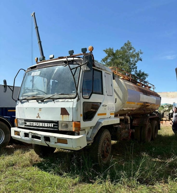 10 ล้อรถน้ำ 2 เพลา 16,000 ลิตร