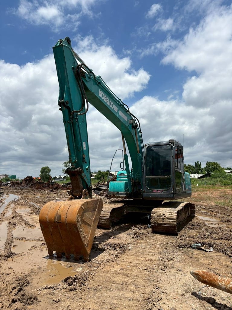 รถขุด14 ตันKobleco SK140LC-8 Super X