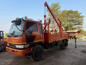 6 ล้อ ติดเครน 3 ตัน ยกเสาไฟ 