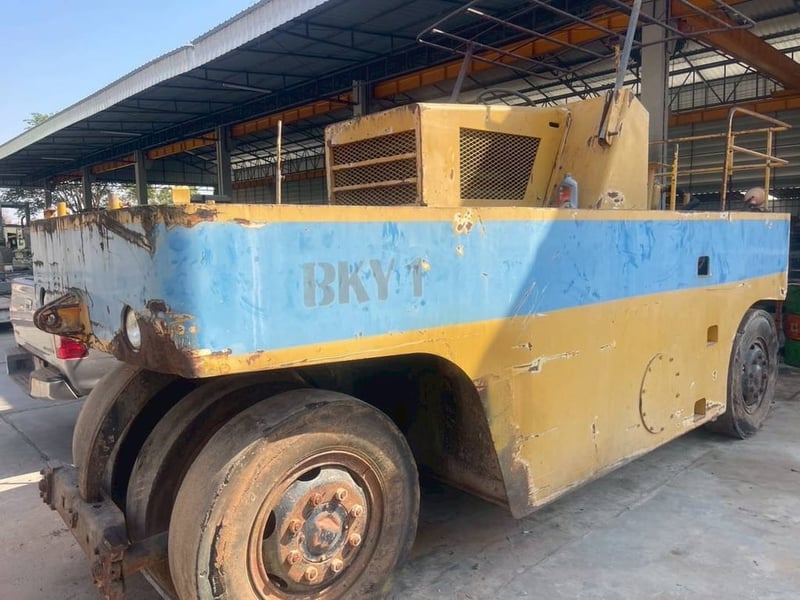 รถบดล้อยาง9ล้อSakai TS9 หรือ TS7409