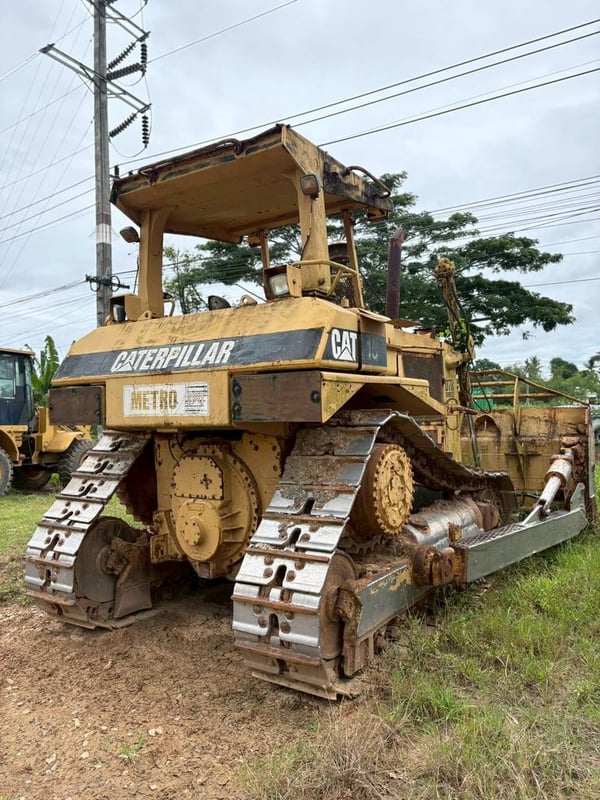 แทรกเตอร์ดันดินCaterpillar D7H