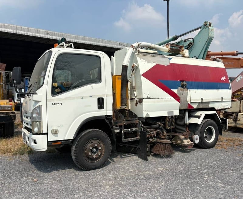 รถ6ล้อดูดฝุ่น