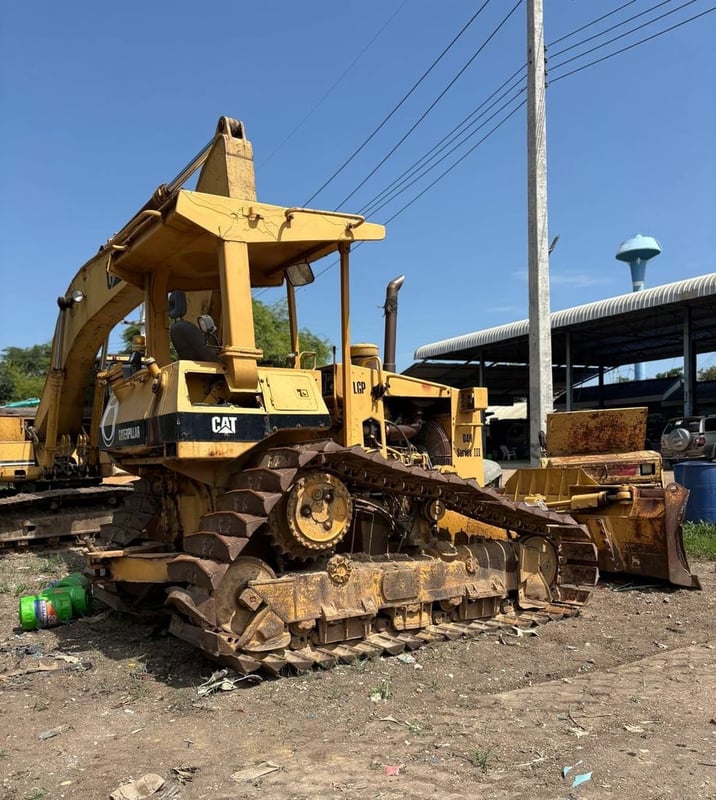 เเทรกเตอร์ดันดิน CATERPILLAR D4H Series III เเทรกเตอร์ดันดิน CATERPILLAR D4H Series III