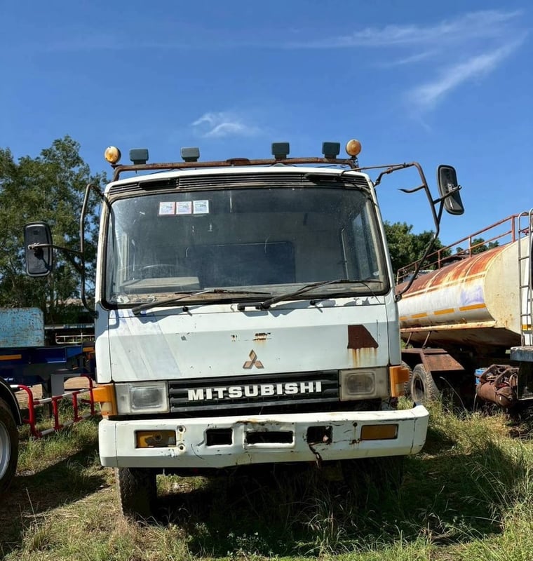 10 ล้อรถน้ำ 2 เพลา 16,000 ลิตร