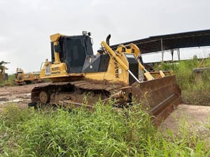 รถเเทรกเตอร์Komatsu D65PX-15CEO รถเเทรกเตอร์Komatsu D65PX-15CEO