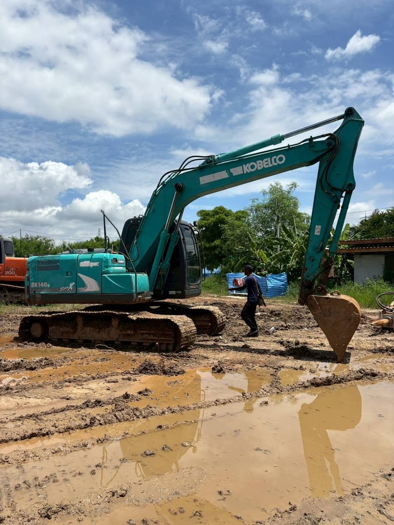 รถขุด14 ตันKobleco SK140LC-8 Super X