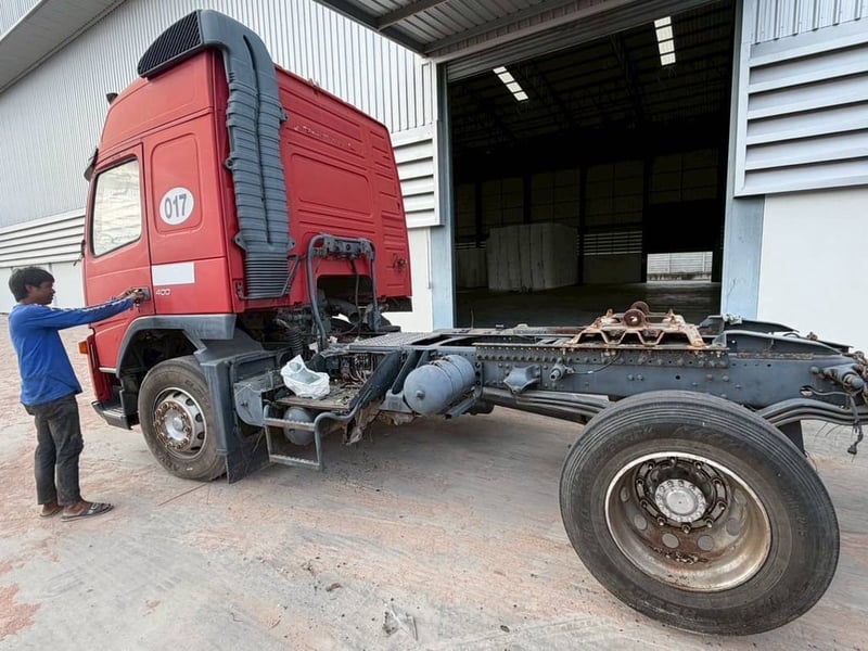 10 ล้อหัวลาก 1 เพลา Vovlo FM400