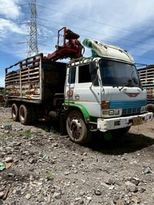 10 ล้อ  1 เพลา ติดมือขยุ้ม 