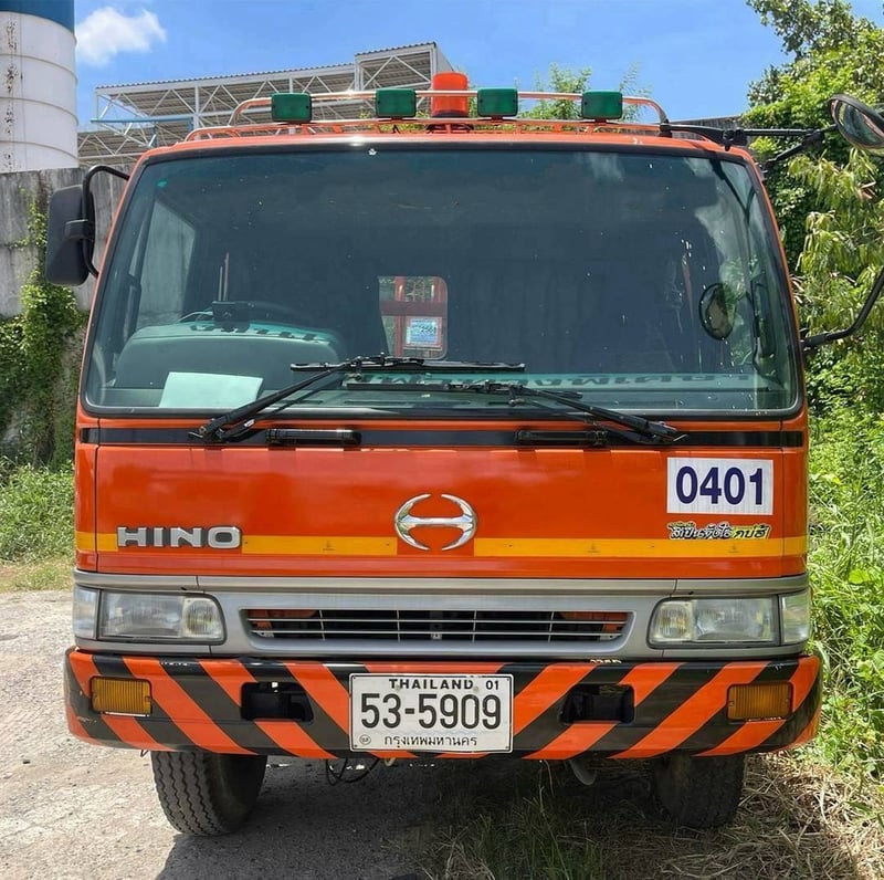 รถ 6 ล้อ เจาะเสาไฟฟ้า ชุดเจาะ Aichi 3 ตัน รถ 6 ล้อ เจาะเสาไฟฟ้า ชุดเจาะ Aichi 3 ตัน