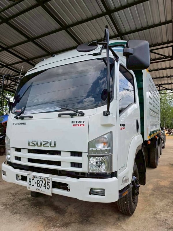 ISUZU FRR 210แรงม้า รถบรรทุก 6ล้อ ดั้มพ์ ปี2011 ISUZU FRR 210แรงม้า รถบรรทุก 6ล้อ ดั้มพ์ ปี2011