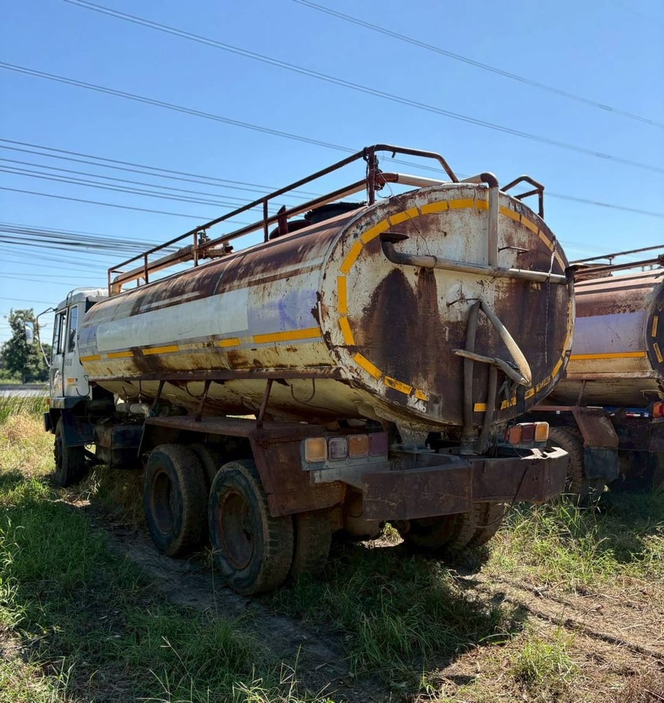 10 ล้อรถน้ำ 2 เพลา 16,000 ลิตร 10 ล้อรถน้ำ 2 เพลา 16,000 ลิตร