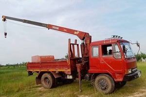 6 ล้อติดเครน 4.3 ตันอ 6 ล้อติดเครน 4.3 ตันอ