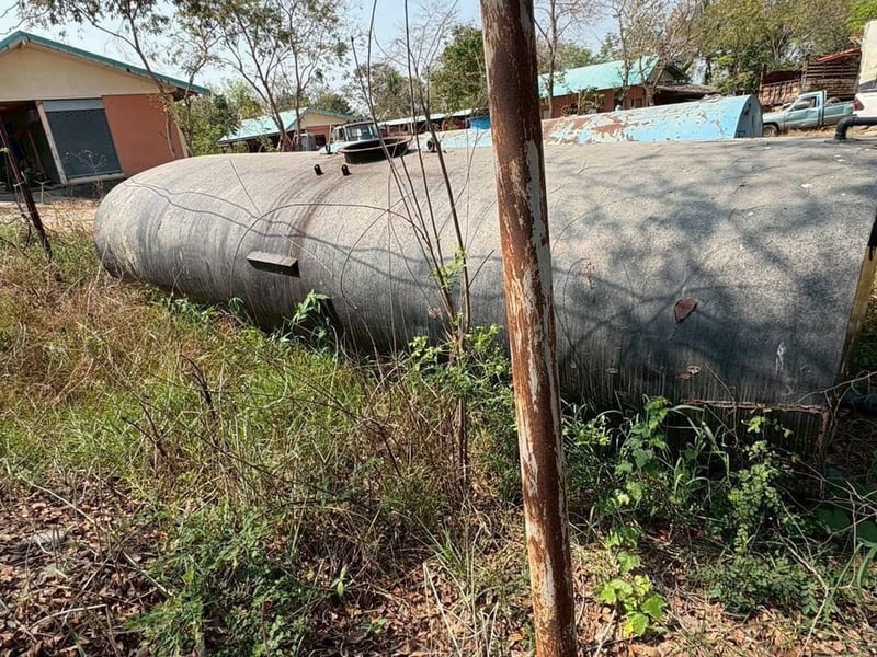 ถังน้ำมันขนาด 14,000 ลิตร