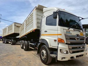 HINO Fm2p รถบรรทุก อื่นๆ พ่วงแม่ลูก ปี2022 HINO Fm2p รถบรรทุก อื่นๆ พ่วงแม่ลูก ปี2022