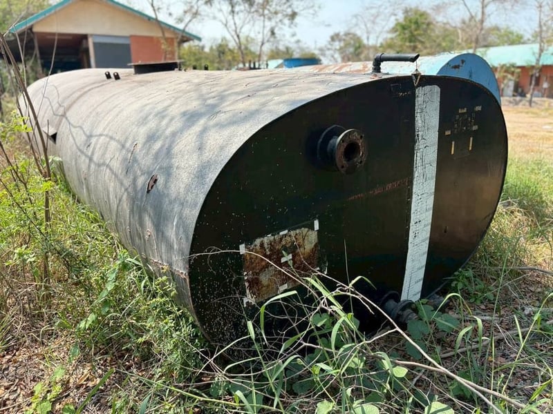 ถังน้ำมันขนาด 14,000 ลิตร