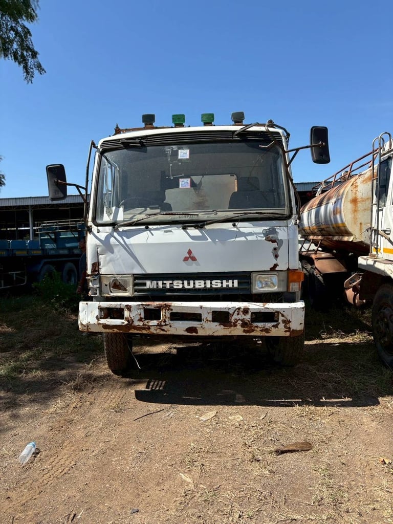 10 ล้อรถน้ำ 2 เพลา 16,000 ลิตร 10 ล้อรถน้ำ 2 เพลา 16,000 ลิตร