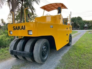 รถบดล้อยาง 9 ล้อ SAKAI TS150 รถบดล้อยาง 9 ล้อ SAKAI TS150