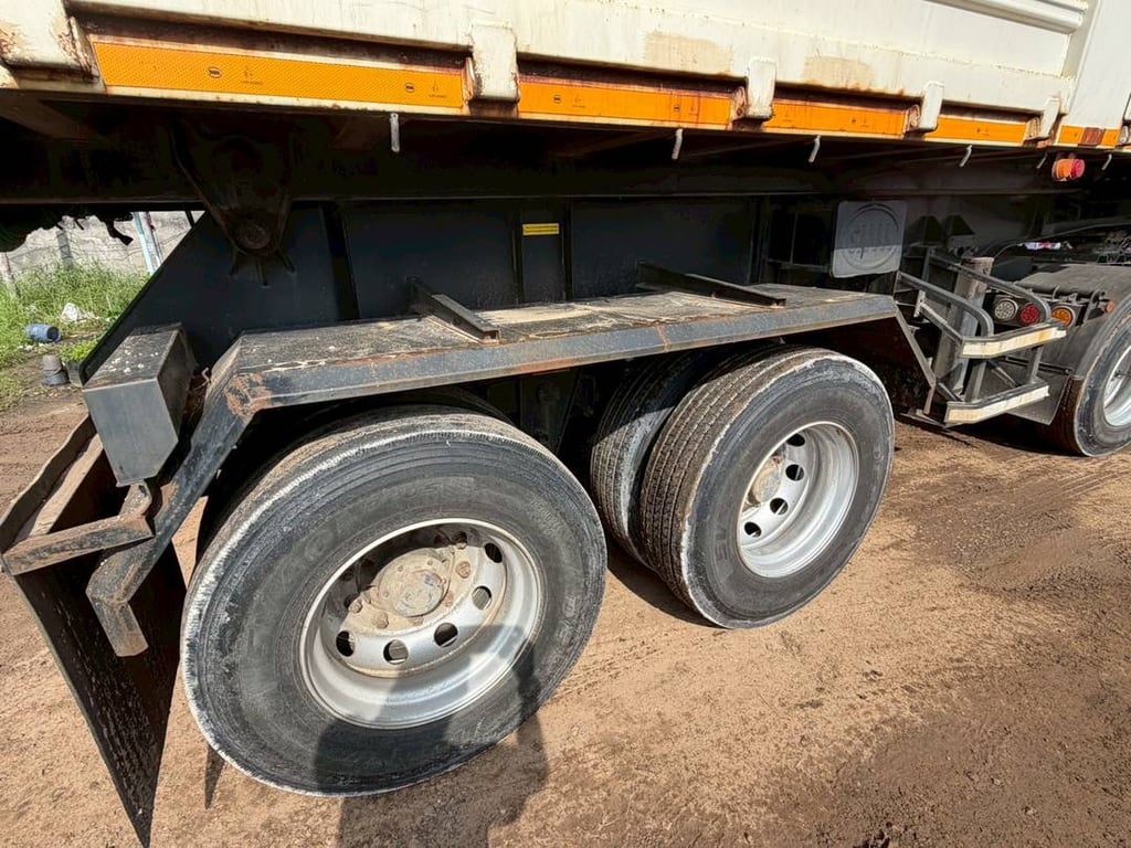 หัวลากพร้อมเซมิดั้ม หัวลากพร้อมเซมิดั้ม