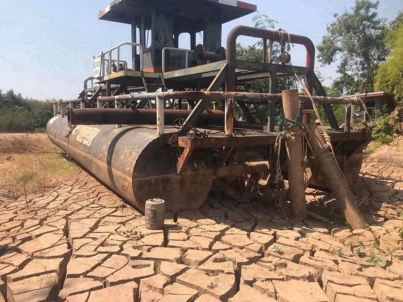 เรือดูดทราย เรือดูดทราย
