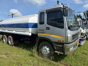 10 ล้อ 2 เพลา บรรจุ 15,000 ลิตร