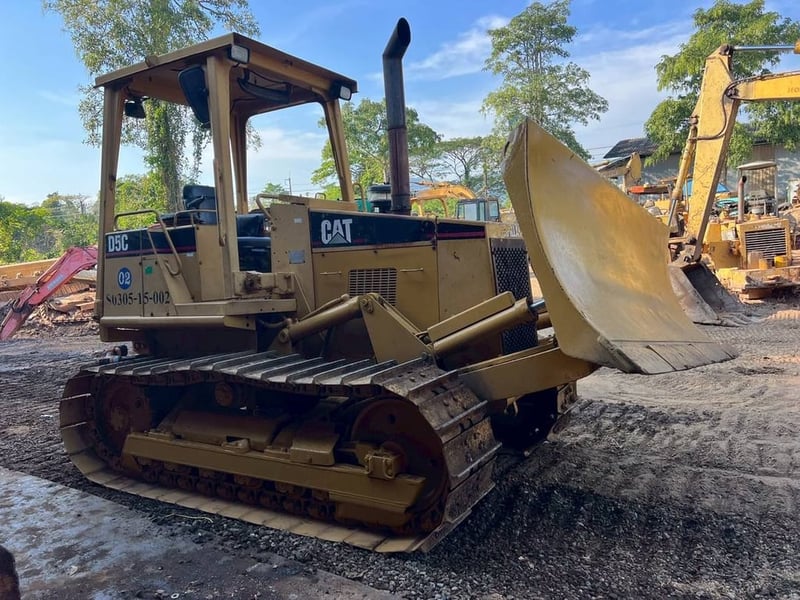 แทรคเตอร์ ตีนไก่ CaterpillarD5C Series III