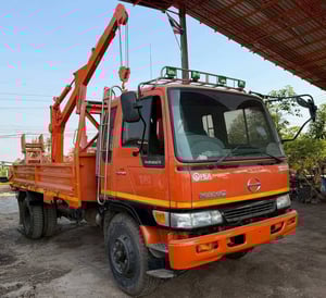 6 ล้อ ติดเครน 3 ตัน ยกเสาไฟ 