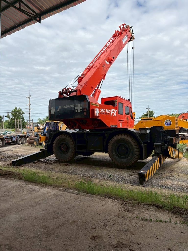 รถเครน 4 ล้อ 25ตันTadano TR250-M4 PRO FX  ROUGH TERRAN