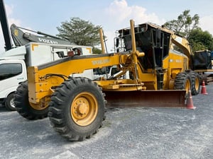 รถเกรด volvo G970