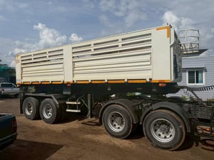 หัวลากพร้อมเซมิดั้ม