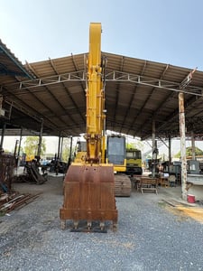 รถขุด Komatsu pc200-8 mo