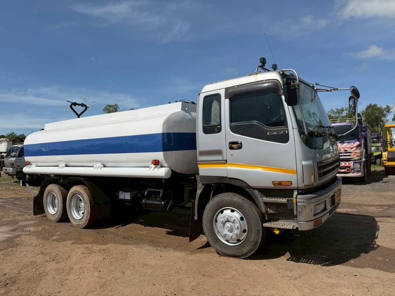 10 ล้อ 2 เพลา บรรจุ 15,000 ลิตร