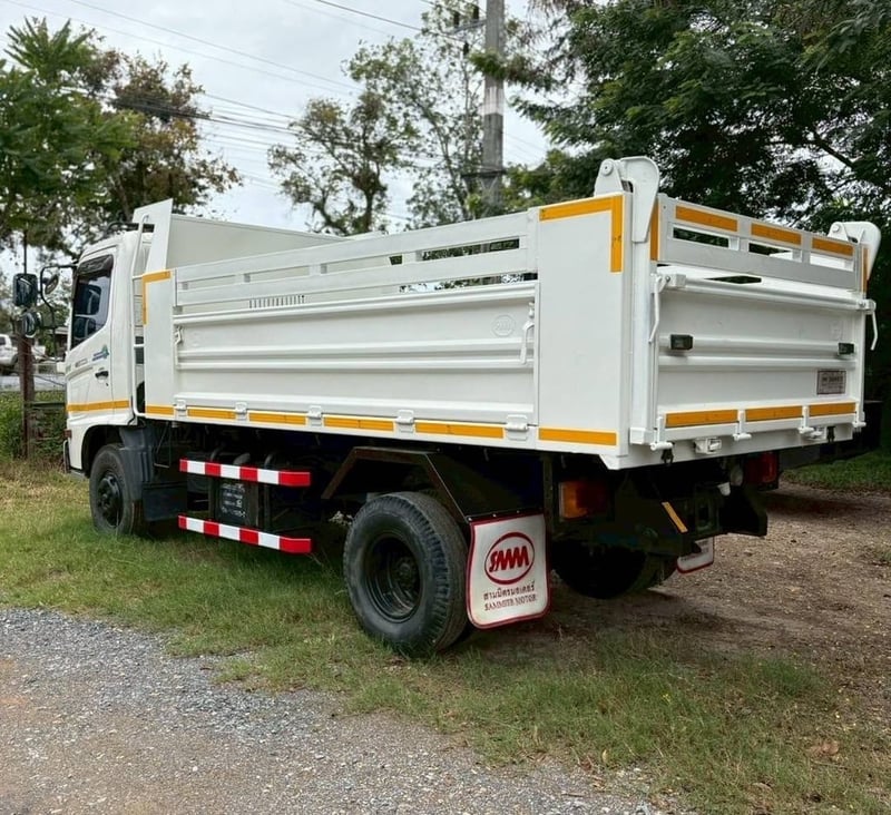 6 ล้อดั้ม5 คิว hino fc9j 175เเรง