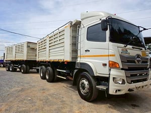 HINO Fm2p รถบรรทุก อื่นๆ พ่วงแม่ลูก ปี2022 HINO Fm2p รถบรรทุก อื่นๆ พ่วงแม่ลูก ปี2022