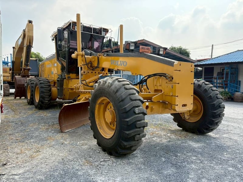 รถเกรด volvo G970