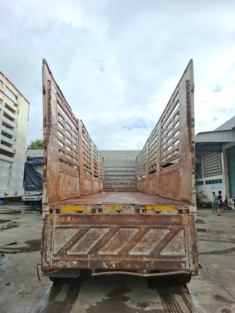 2011 หางเทรลเลอร์ สามมิตรปี54 2011 หางเทรลเลอร์ สามมิตรปี54