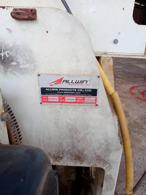 เลื่อยผ่าไม้แนวนอน ขายด่วน