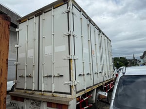 ISUZU FTR 195แรงม้า รถบรรทุก 6ล้อ ตู้แห้ง ปี2005