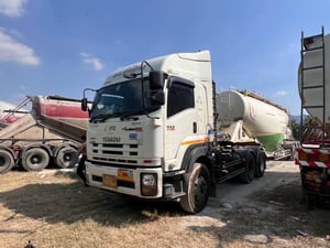 สิบล้อหัวลาก GXZ