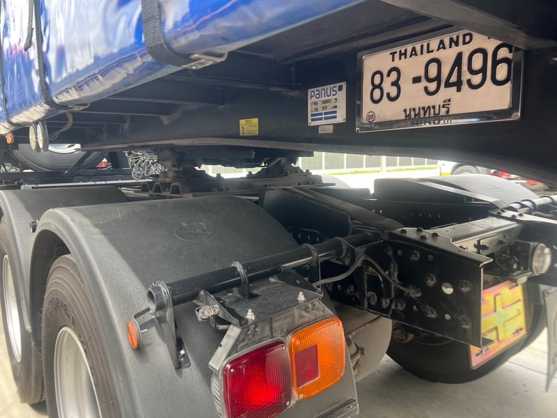 หางตู้ผ้าใบ พนัส