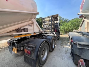 สิบล้อหัวลาก GXZ