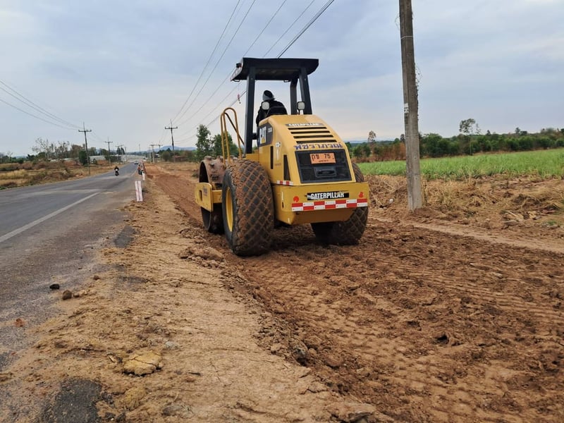 รถบดสั่นสะเทือน CAT CS533E แบบ 2 เปลือก มีทะเบียน รถบดสั่นสะเทือน CAT CS533E แบบ 2 เปลือก มีทะเบียน