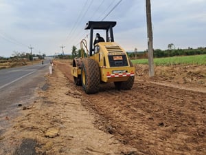 รถบดสั่นสะเทือน CAT CS533E แบบ 2 เปลือก มีทะเบียน รถบดสั่นสะเทือน CAT CS533E แบบ 2 เปลือก มีทะเบียน