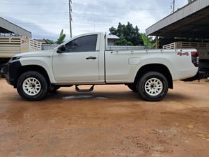 MISUBISHI TRITON ขับเคลื่อน 4 ล้อ รถมือเดียว ใช้งานน้อย 